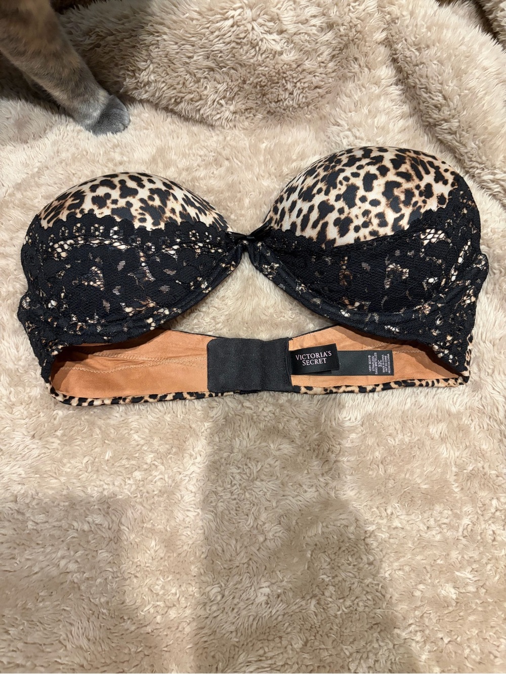 Victoria's Secret Very Sexy Tan and Black Leopard Lace Strapless Bra